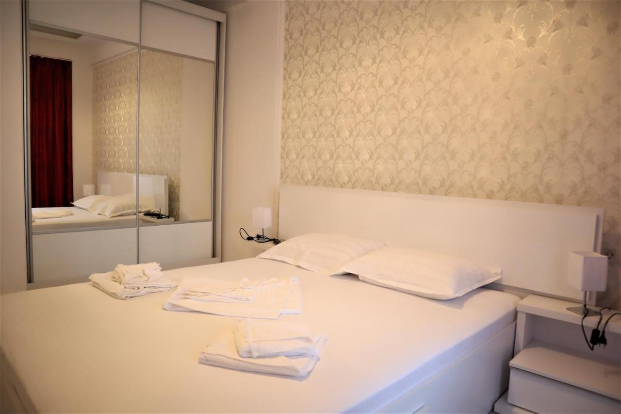 Thomas Luxury Apartment Неводарі Екстер'єр фото