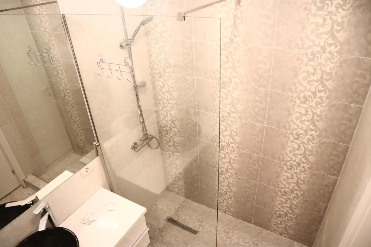 Thomas Luxury Apartment Неводарі Екстер'єр фото